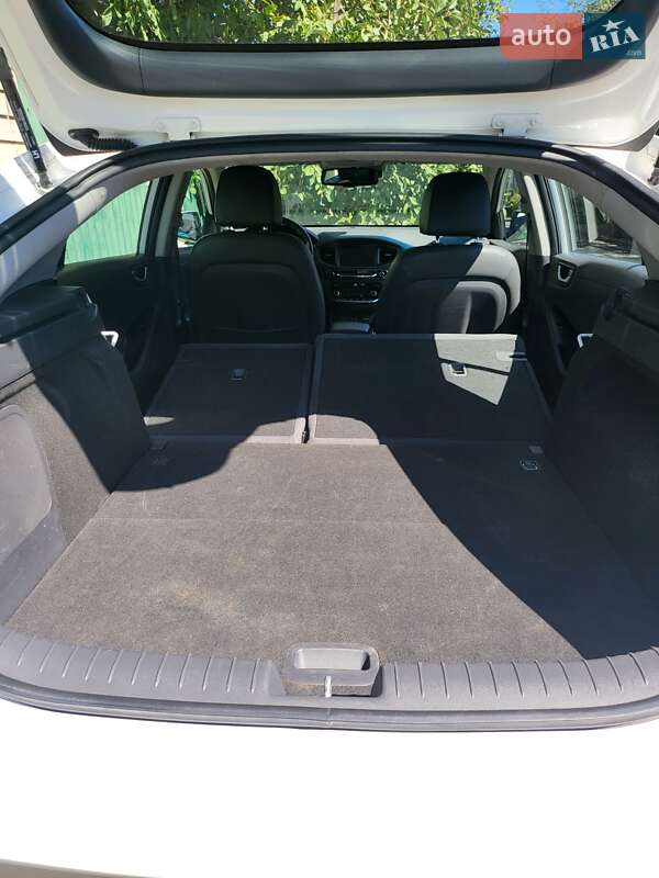 Хэтчбек Hyundai Ioniq 2018 в Одессе фото 22 Хэтчбек Hyundai Ioniq 2018 в Одессе