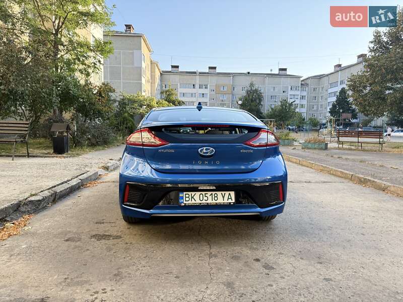 Хетчбек Hyundai Ioniq 2018 в Вараші