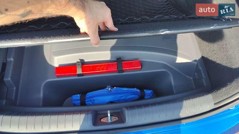 Хетчбек Hyundai Ioniq 2016 в Ужгороді