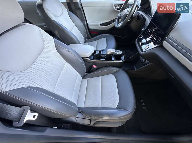Ліфтбек Hyundai Ioniq 2020 в Києві