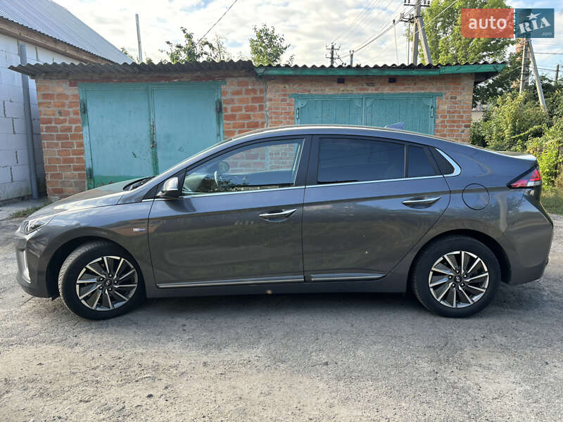 Лифтбек Hyundai Ioniq 2020 в Кобеляках