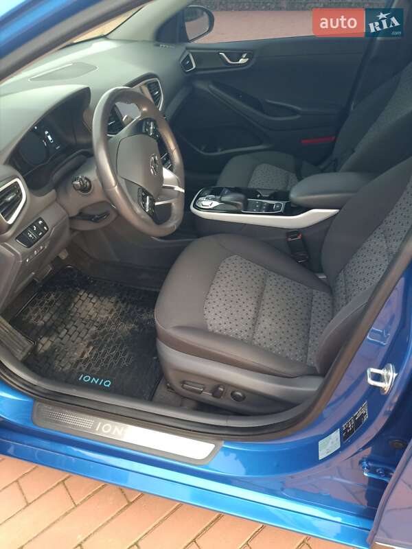 Хетчбек Hyundai Ioniq 2017 в Івано-Франківську