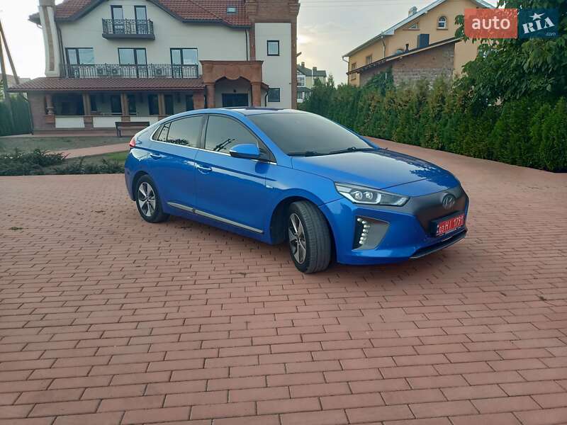Хетчбек Hyundai Ioniq 2017 в Івано-Франківську