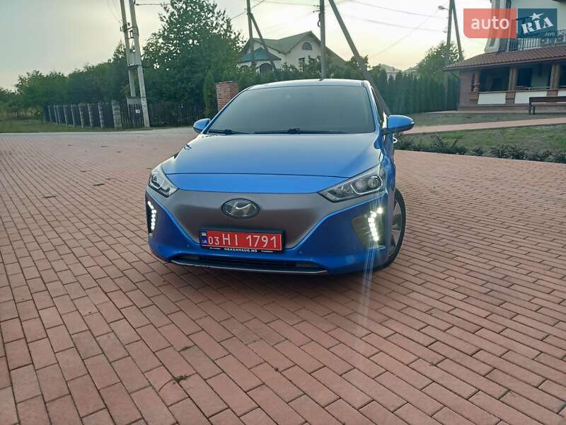 Хетчбек Hyundai Ioniq 2017 в Івано-Франківську
