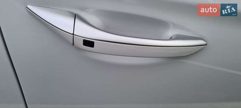 Лифтбек Hyundai Ioniq 2020 в Львове