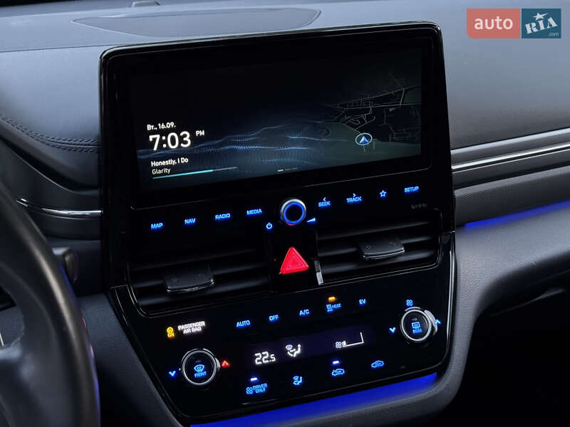 Лифтбек Hyundai Ioniq 2020 в Киеве фото 17 Лифтбек Hyundai Ioniq 2020 в Киеве