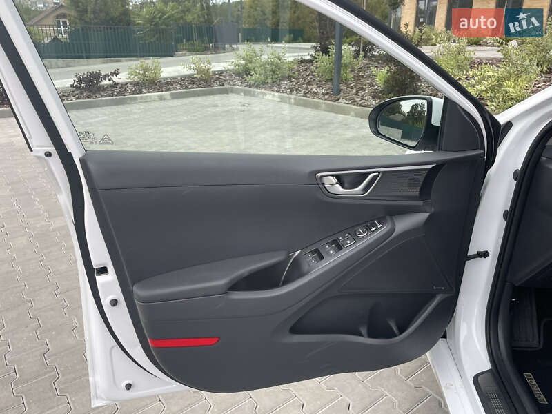 Лифтбек Hyundai Ioniq 2020 в Кропивницком фото 6 Лифтбек Hyundai Ioniq 2020 в Кропивницком