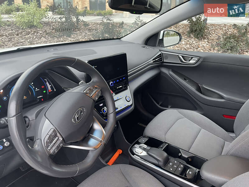 Лифтбек Hyundai Ioniq 2020 в Кропивницком фото 8 Лифтбек Hyundai Ioniq 2020 в Кропивницком