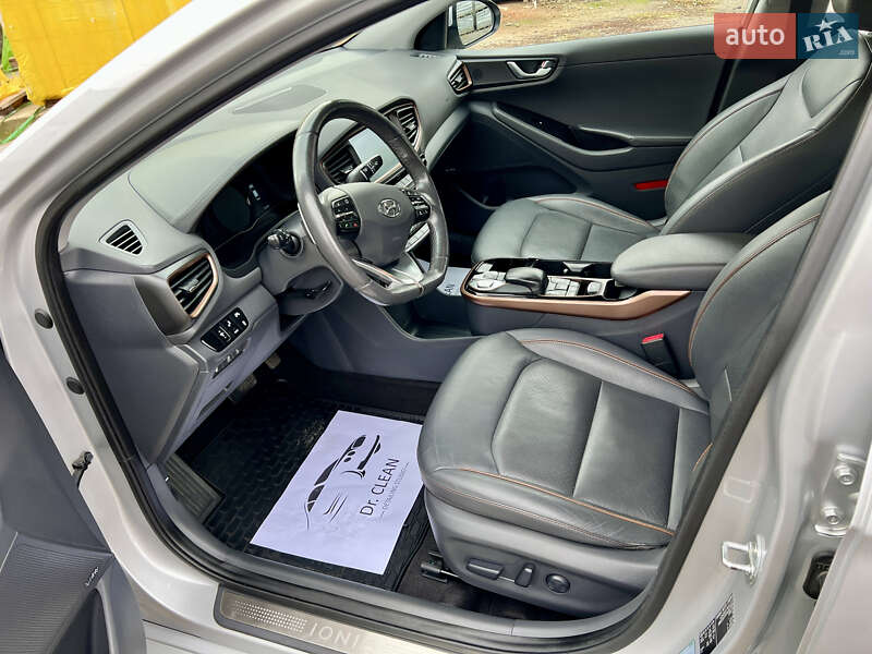 Хэтчбек Hyundai Ioniq 2017 в Луцке фото 35 Хэтчбек Hyundai Ioniq 2017 в Луцке