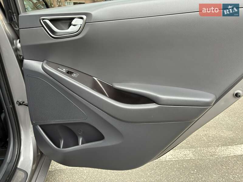 Ліфтбек Hyundai Ioniq 2020 в Києві