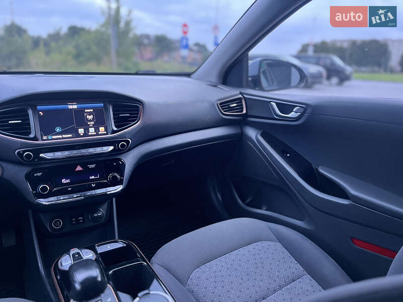 Хетчбек Hyundai Ioniq 2016 в Володимирі