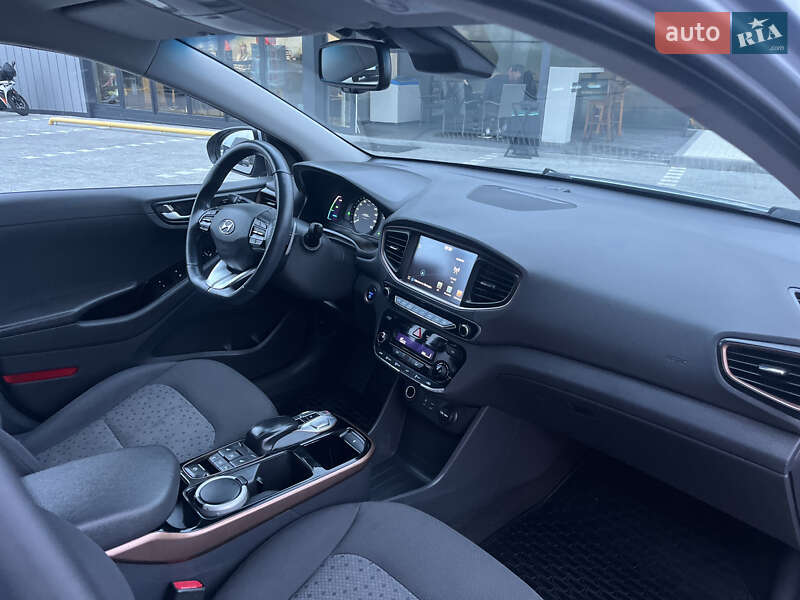 Хетчбек Hyundai Ioniq 2016 в Володимирі