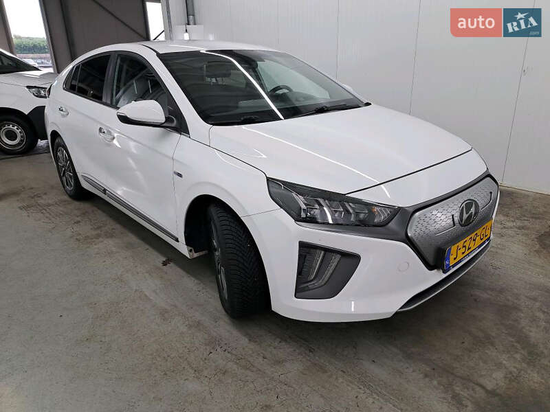 Лифтбек Hyundai Ioniq 2020 в Кропивницком фото 31 Лифтбек Hyundai Ioniq 2020 в Кропивницком