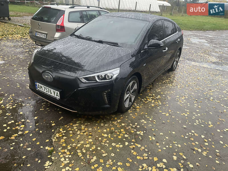 Хэтчбек Hyundai Ioniq 2017 в Житомире