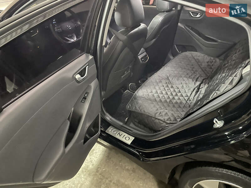 Хэтчбек Hyundai Ioniq 2017 в Житомире