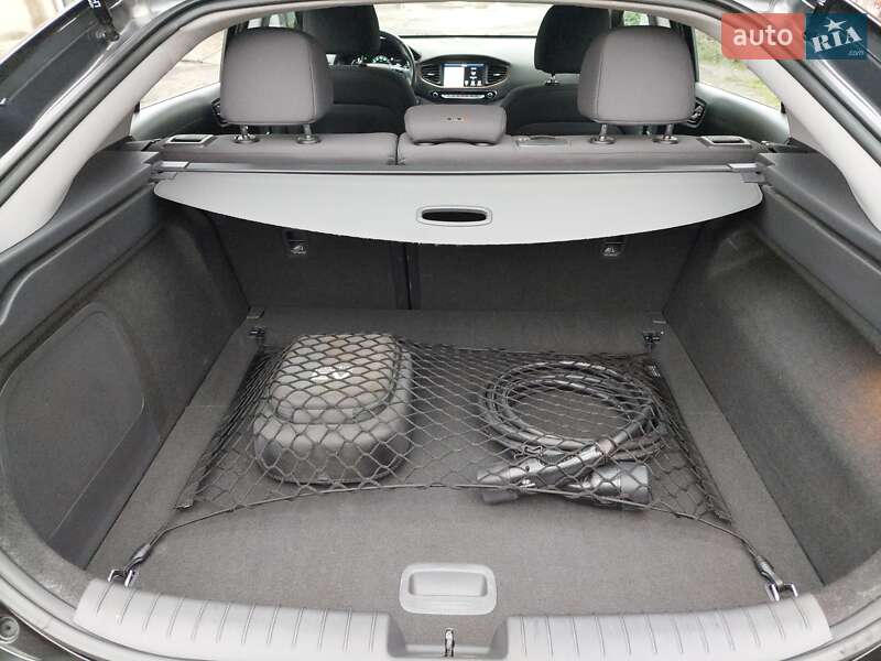 Лифтбек Hyundai Ioniq 2019 в Первомайске фото 66 Лифтбек Hyundai Ioniq 2019 в Первомайске