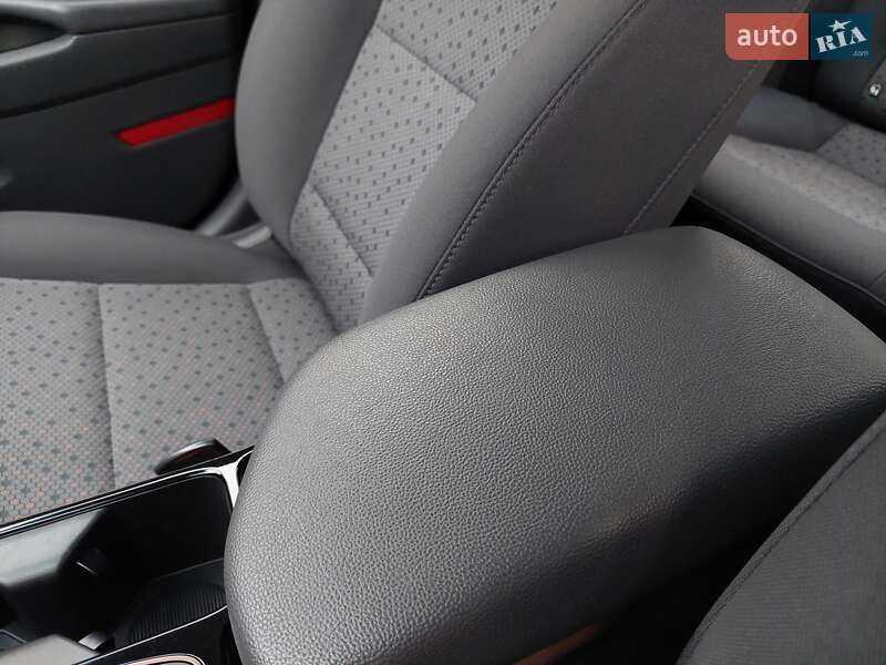 Лифтбек Hyundai Ioniq 2019 в Первомайске фото 86 Лифтбек Hyundai Ioniq 2019 в Первомайске