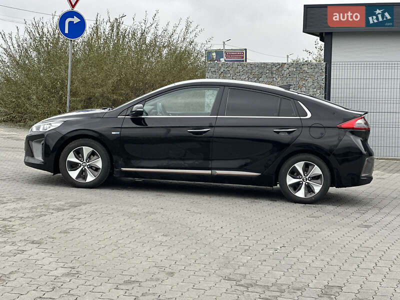 Хэтчбек Hyundai Ioniq 2017 в Львове