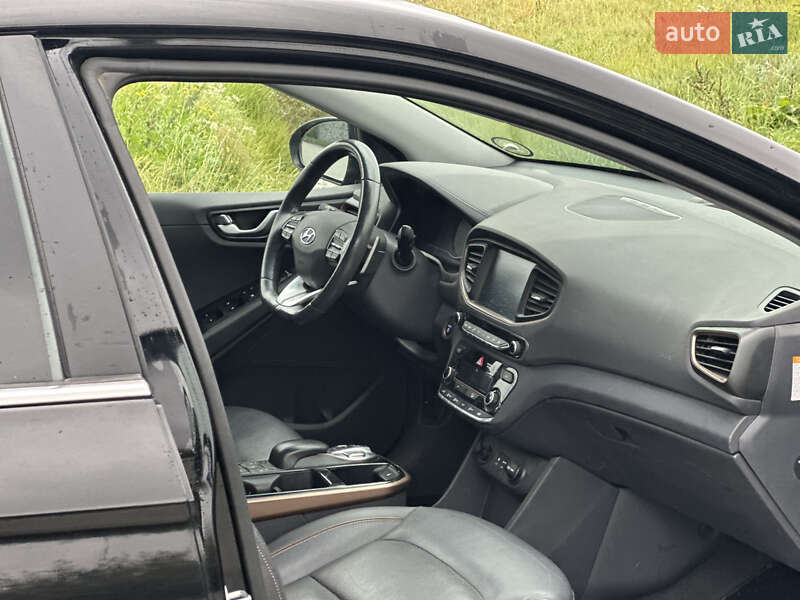 Хэтчбек Hyundai Ioniq 2017 в Львове