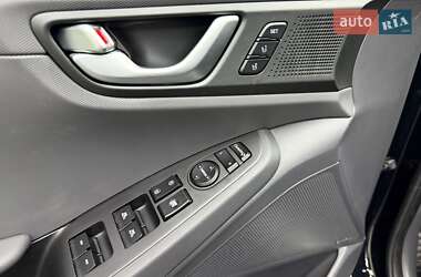 Хэтчбек Hyundai Ioniq 2019 в 