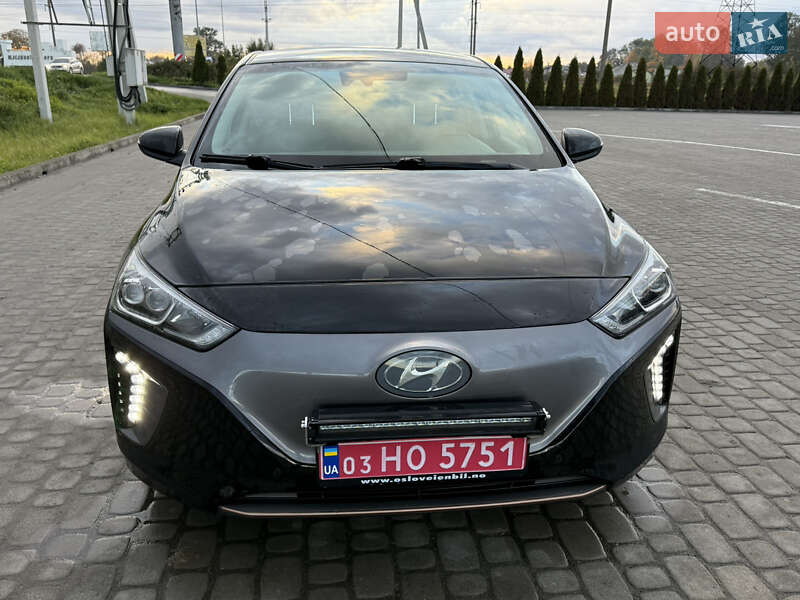 Хэтчбек Hyundai Ioniq 2018 в Львове фото 2 Хэтчбек Hyundai Ioniq 2018 в Львове