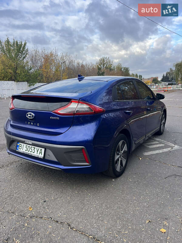Хэтчбек Hyundai Ioniq 2019 в Полтаве