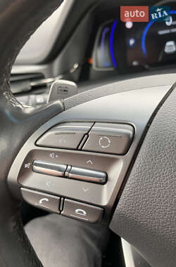 Лифтбек Hyundai Ioniq 2020 в 