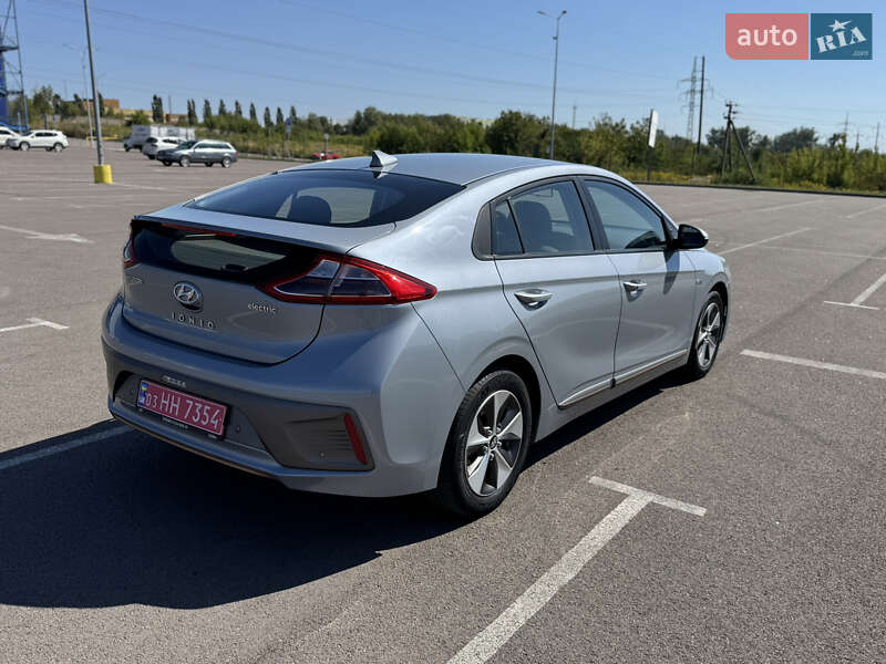 Хетчбек Hyundai Ioniq 2016 в Рівному
