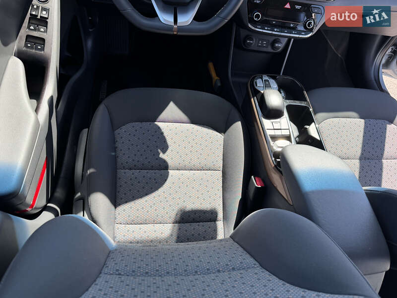 Хетчбек Hyundai Ioniq 2016 в Рівному