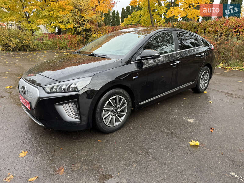 Лифтбек Hyundai Ioniq 2020 в 