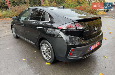 Лифтбек Hyundai Ioniq 2020 в 