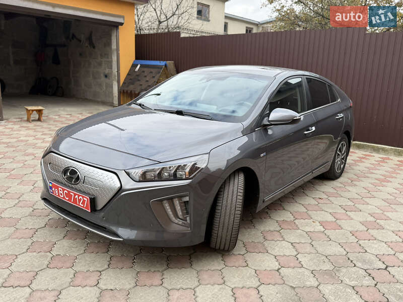 Лифтбек Hyundai Ioniq 2020 в Ровно