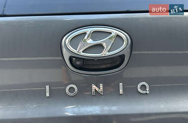 Лифтбек Hyundai Ioniq 2020 в 