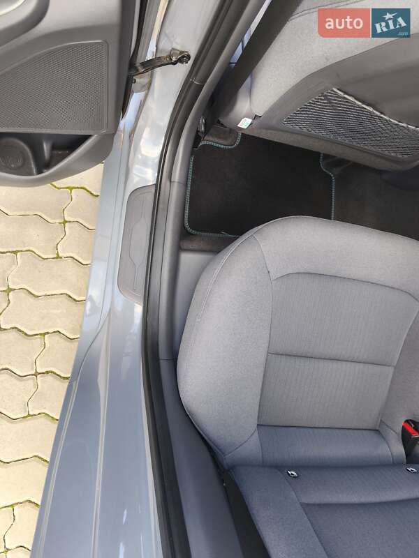 Лифтбек Hyundai Ioniq 2021 в Трускавце фото 40 Лифтбек Hyundai Ioniq 2021 в Трускавце