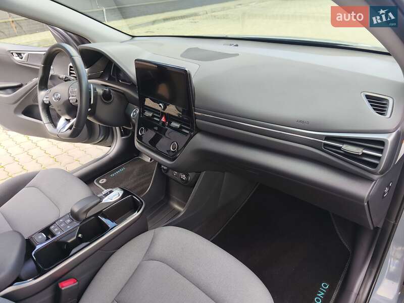 Лифтбек Hyundai Ioniq 2021 в Трускавце фото 62 Лифтбек Hyundai Ioniq 2021 в Трускавце