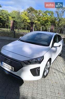 Хетчбек Hyundai Ioniq 2017 в Одесі