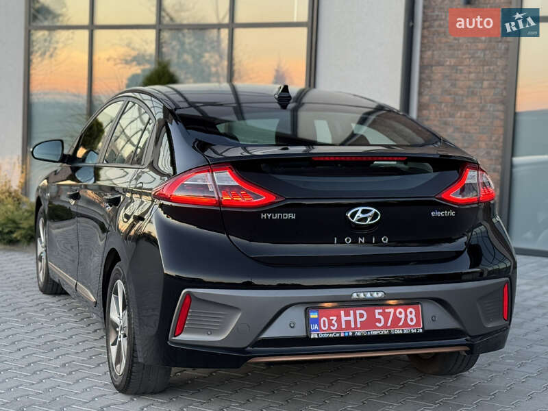Хэтчбек Hyundai Ioniq 2018 в Тернополе