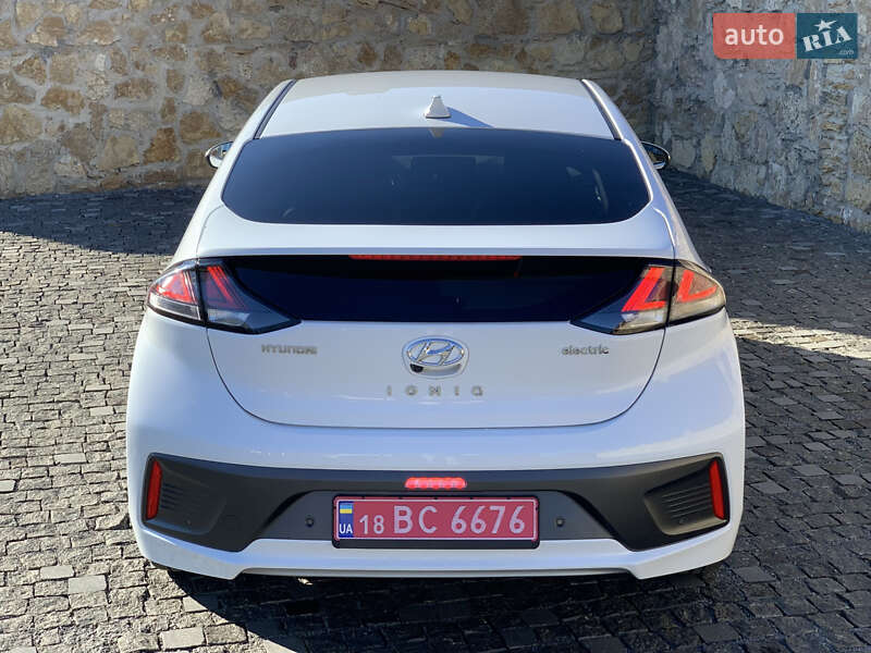 Лифтбек Hyundai Ioniq 2021 в Ровно