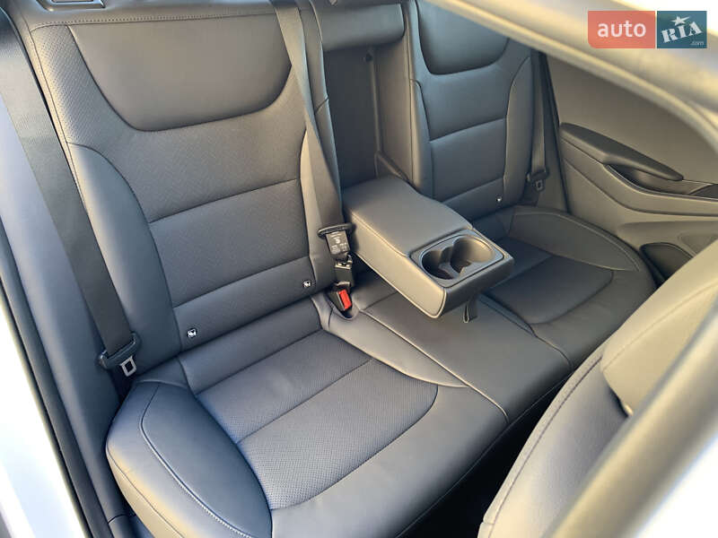 Лифтбек Hyundai Ioniq 2021 в Ровно