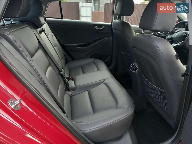 Хетчбек Hyundai Ioniq 2018 в Луцьку фото 30 Хетчбек Hyundai Ioniq 2018 в Луцьку