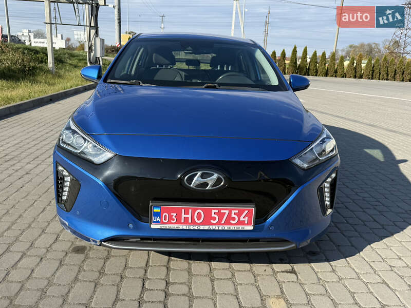 Хэтчбек Hyundai Ioniq 2018 в Львове фото Хэтчбек Hyundai Ioniq 2018 в Львове