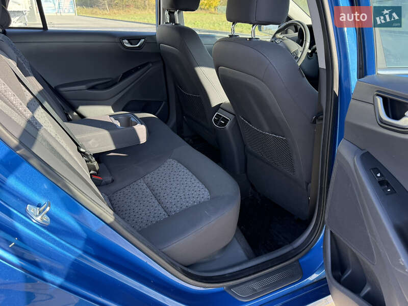 Хэтчбек Hyundai Ioniq 2018 в Львове фото 41 Хэтчбек Hyundai Ioniq 2018 в Львове