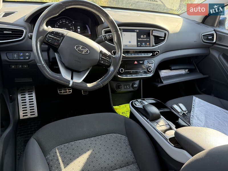 Хэтчбек Hyundai Ioniq 2018 в Львове фото 27 Хэтчбек Hyundai Ioniq 2018 в Львове