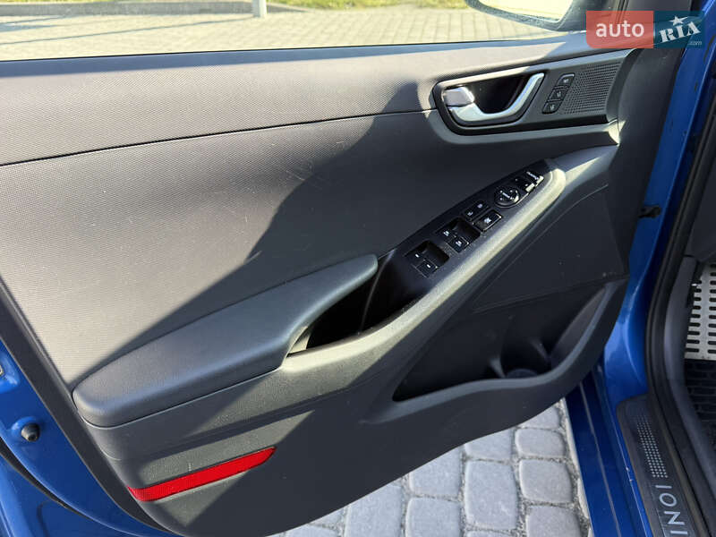 Хэтчбек Hyundai Ioniq 2018 в Львове фото 26 Хэтчбек Hyundai Ioniq 2018 в Львове