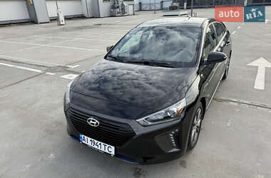Хэтчбек Hyundai Ioniq 2018 в 