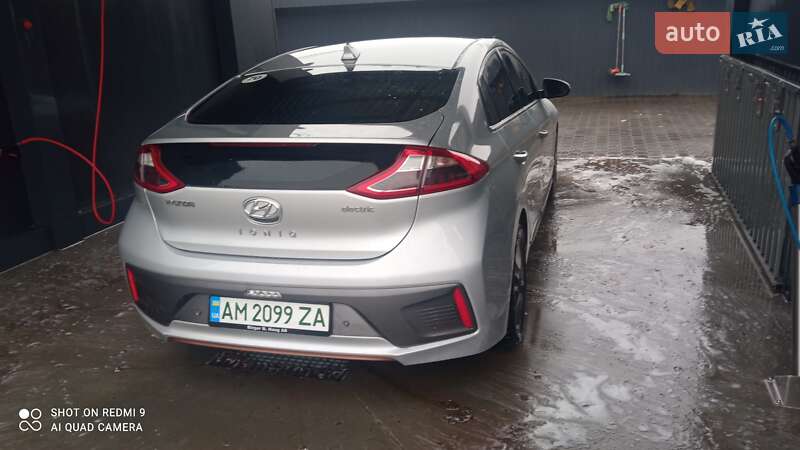 Хетчбек Hyundai Ioniq 2018 в Житомирі