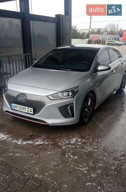 Хэтчбек Hyundai Ioniq 2018 в 