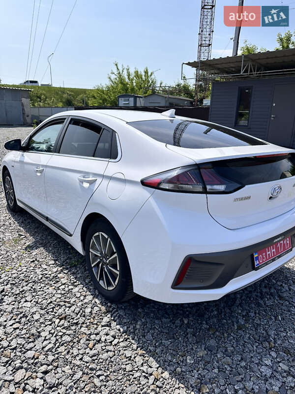 Ліфтбек Hyundai Ioniq 2020 в Старокостянтинові