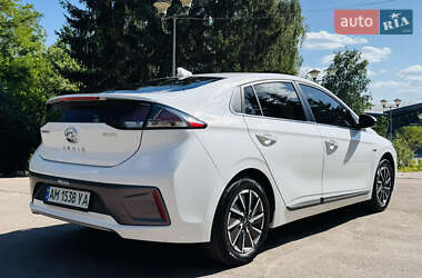 Лифтбек Hyundai Ioniq 2020 в 