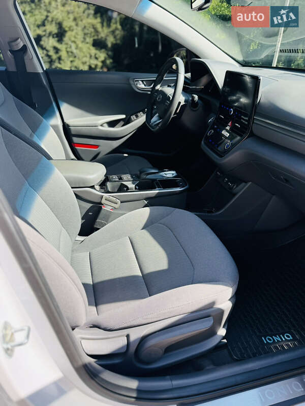 Ліфтбек Hyundai Ioniq 2020 в Житомирі фото 18 Ліфтбек Hyundai Ioniq 2020 в Житомирі